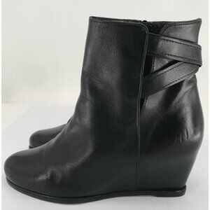 Stuart Weitzman Boots Womens Size 8.5 Black Leather Hidden Wedge Side Zip